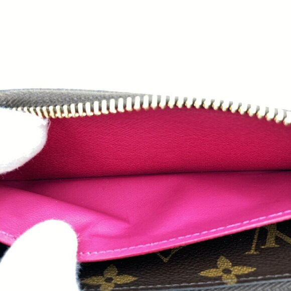 LOUIS VUITTON Brown Monogram Wallet - Picture 7 of 14